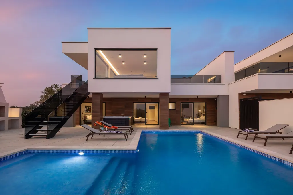 Spacious Family Villa with Pool in Vodnjan
