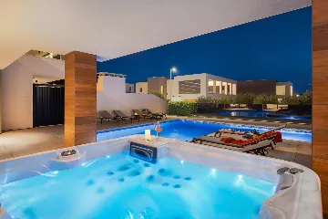 Spacious Family Villa with Pool in Vodnjan