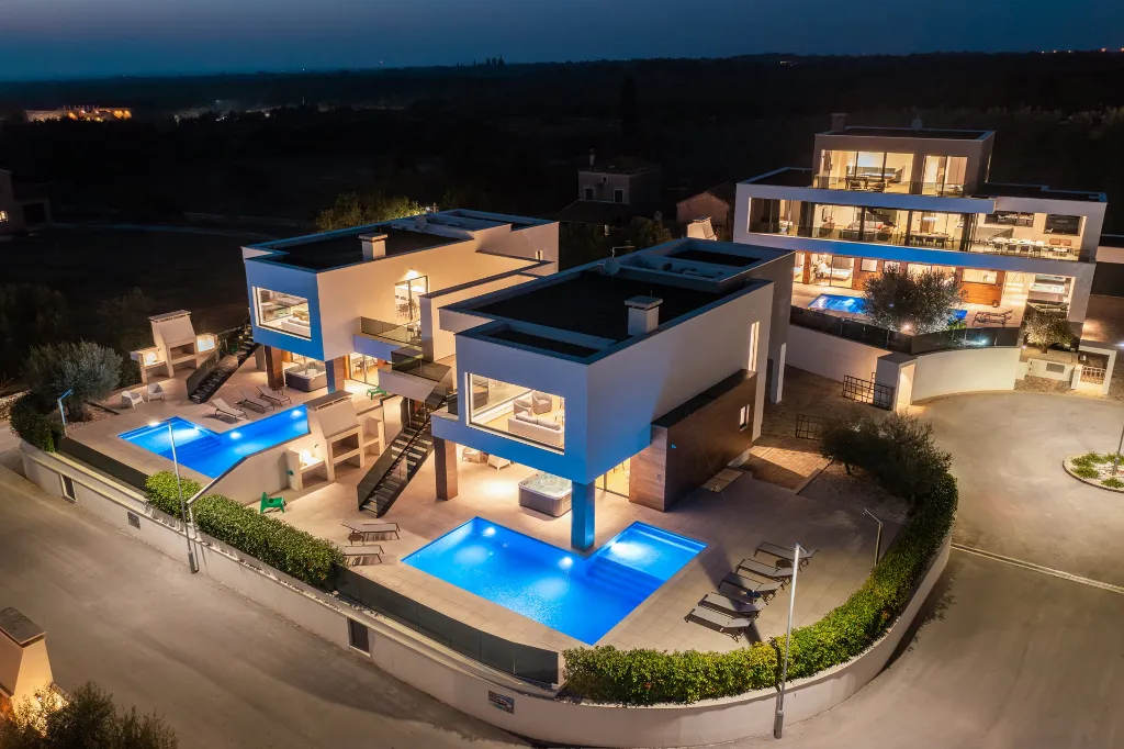 Spacious Modern Villa with Pool in Vodnjan