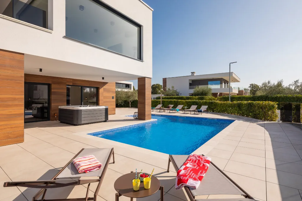 Spacious Modern Villa with Pool in Vodnjan