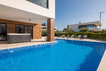 Spacious Modern Villa with Pool in Vodnjan