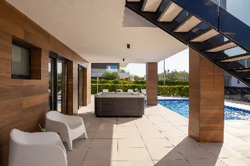 Spacious Modern Villa with Pool in Vodnjan