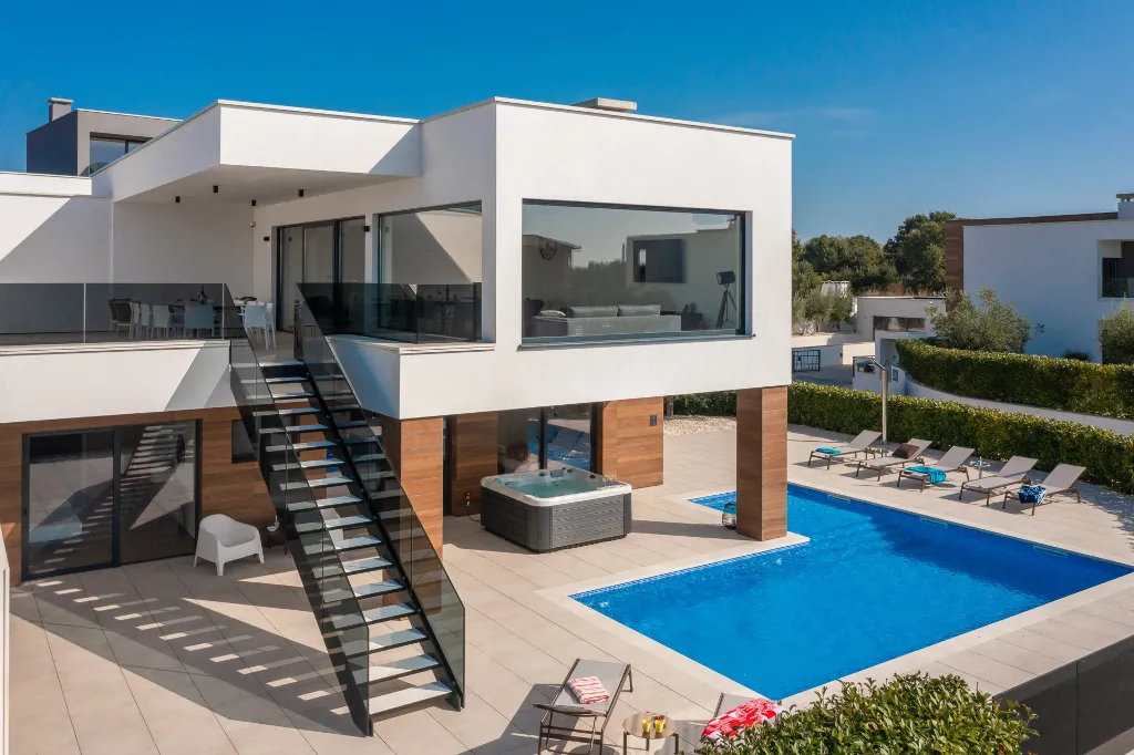 Spacious Modern Villa with Pool in Vodnjan