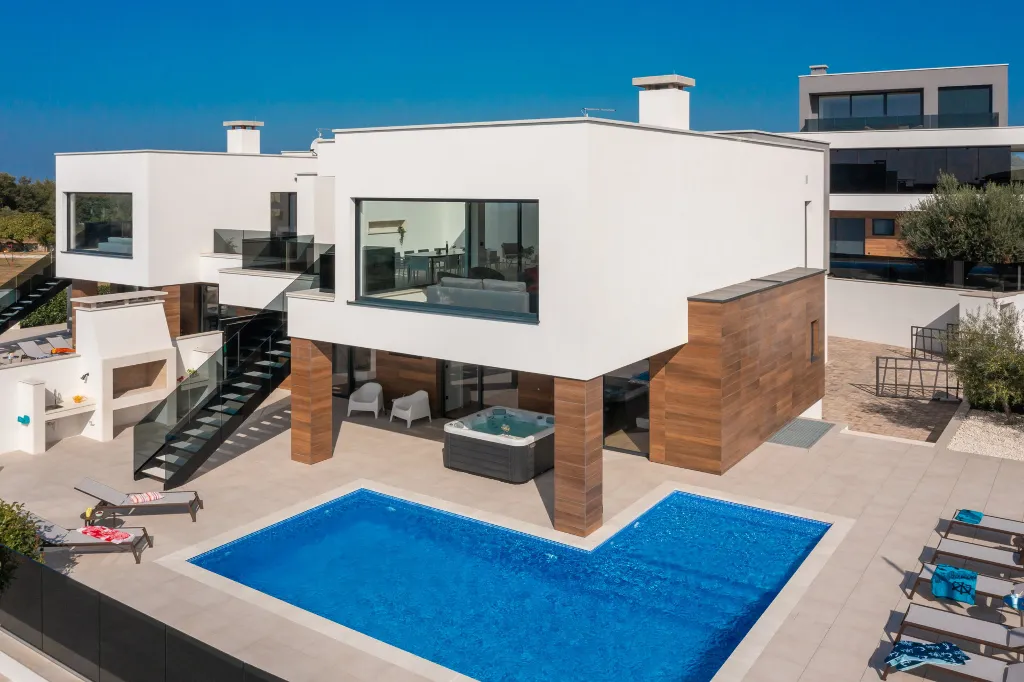 Spacious Modern Villa with Pool in Vodnjan