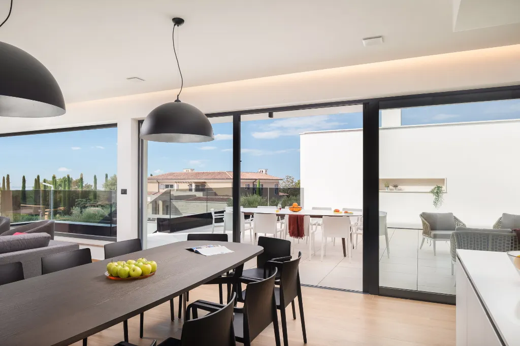 Spacious Modern Villa with Pool in Vodnjan