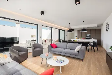 Spacious Modern Villa with Pool in Vodnjan