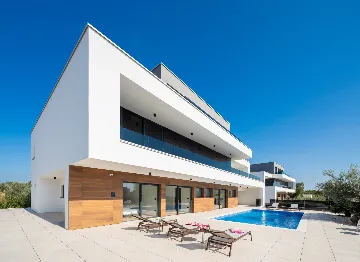 Spacious Family Villa with Pool in Vodnjan