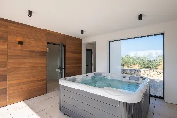 Spacious Family Villa with Pool in Vodnjan