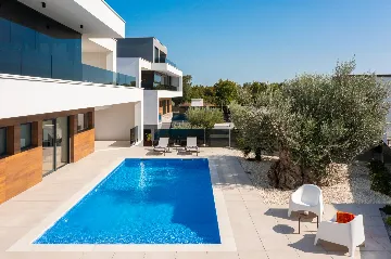 Spacious Family Villa with Pool in Vodnjan