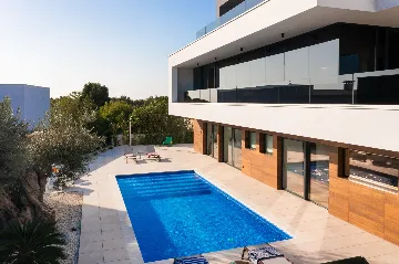 Spacious Family Villa with Pool in Vodnjan