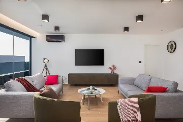 Spacious Family Villa with Pool in Vodnjan