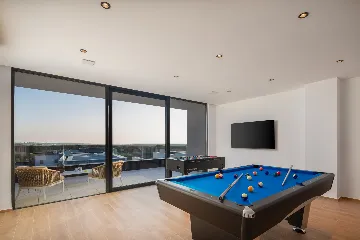 Spacious Family Villa with Pool in Vodnjan