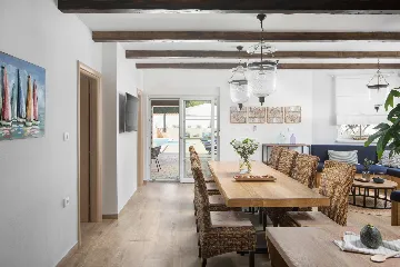 Spacious Family Villa with Pool in Fažana