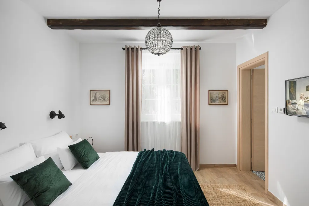 Spacious Family Villa with Pool in Fažana