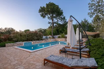 Spacious Family Villa with Pool in Fažana