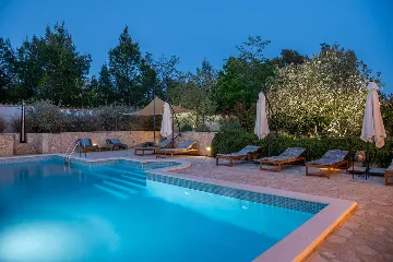 Spacious Family Villa with Pool in Fažana