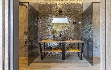 Contemporary 4-Bedroom Villa with Pool in Medulin