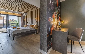 Contemporary 4-Bedroom Villa with Pool in Medulin