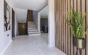 Contemporary 4-Bedroom Villa with Pool in Medulin