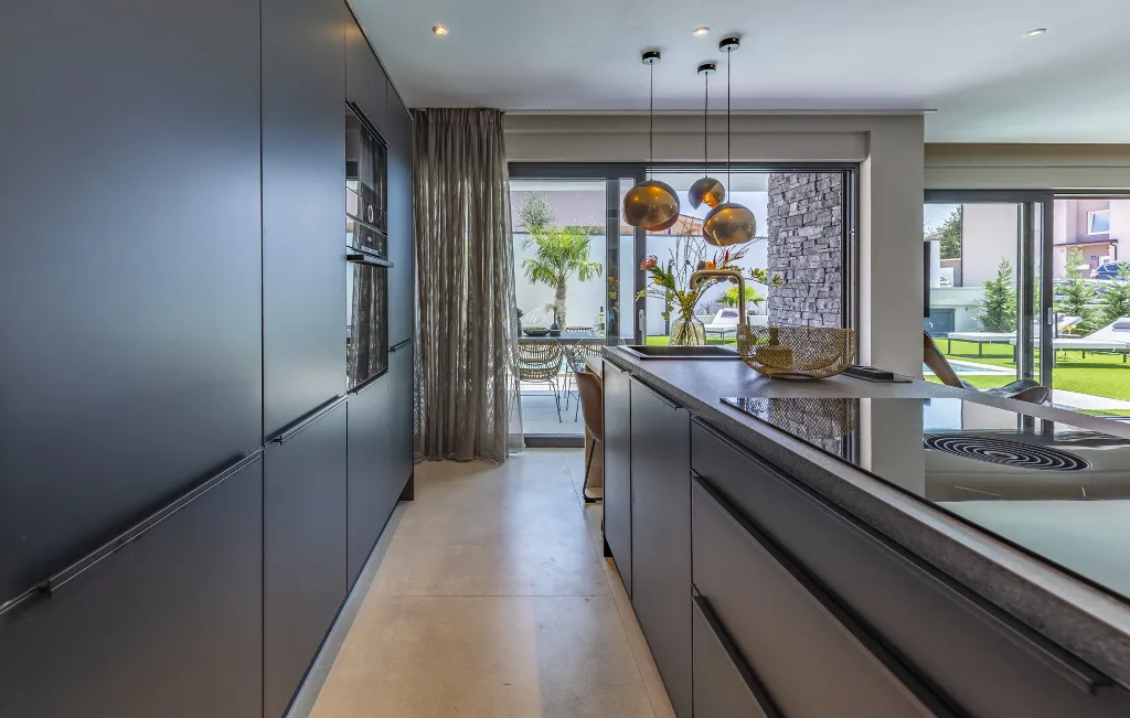 Contemporary 4-Bedroom Villa with Pool in Medulin