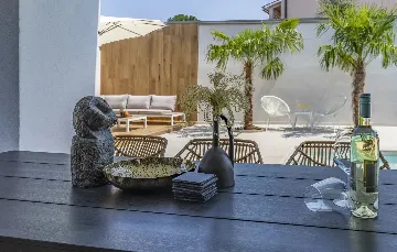 Contemporary 4-Bedroom Villa with Pool in Medulin