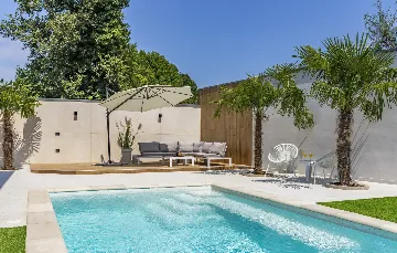 Contemporary 4-Bedroom Villa with Pool in Medulin