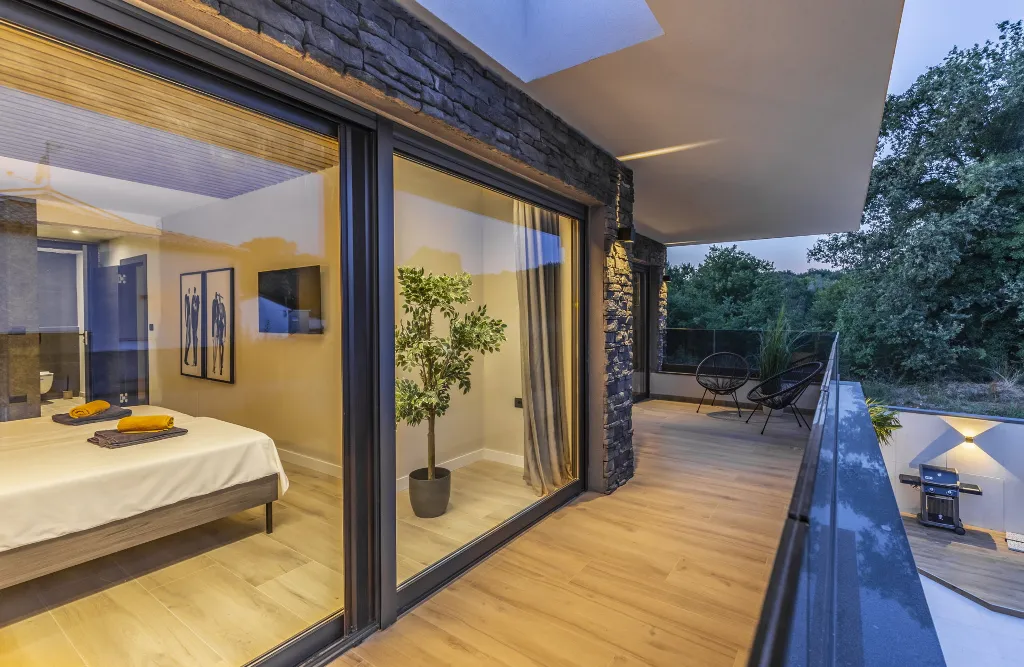 Contemporary 4-Bedroom Villa with Pool in Medulin