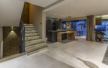 Contemporary 4-Bedroom Villa with Pool in Medulin