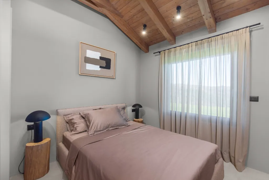 Hillside Retreat Villa with Pool, Groznjan