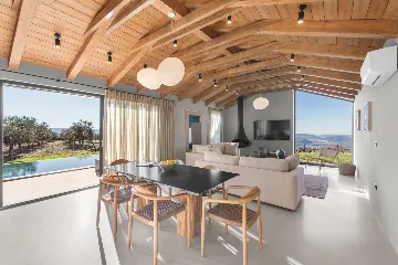 Hillside Retreat Villa with Pool, Groznjan