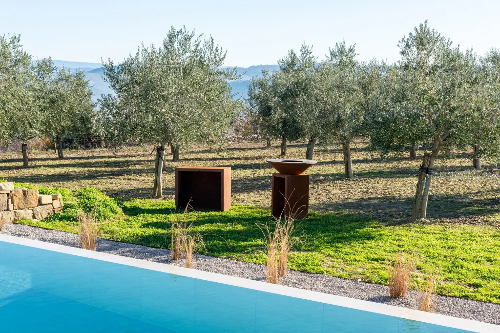 Hillside Retreat Villa with Pool, Groznjan