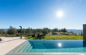 Hillside Retreat Villa with Pool, Groznjan