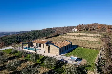 Hillside Retreat Villa with Pool, Groznjan