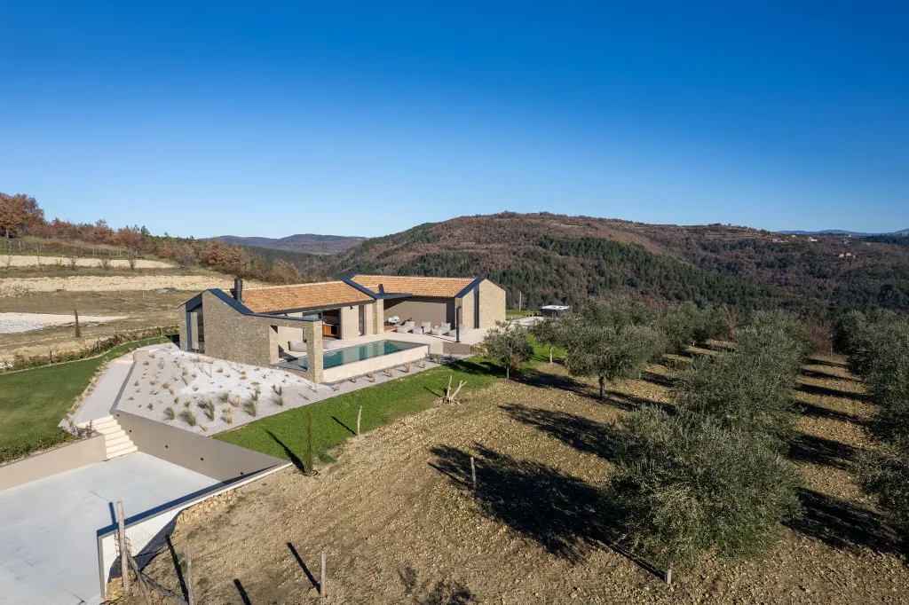 Hillside Retreat Villa with Pool, Groznjan