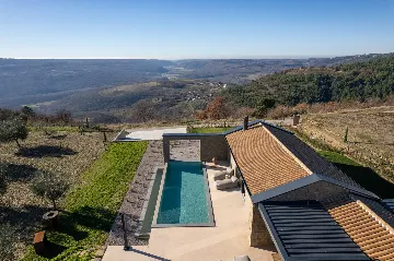 Hillside Retreat Villa with Pool, Groznjan
