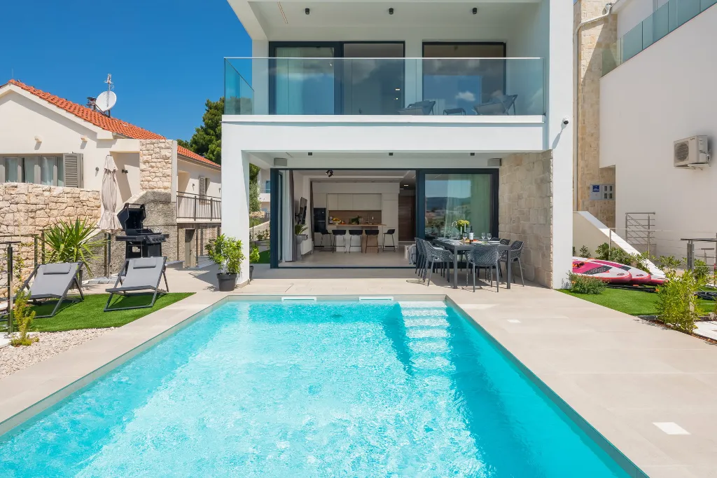 Seaside Villa with Pool in Šibenik