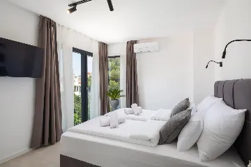 Seaside Villa with Pool in Šibenik