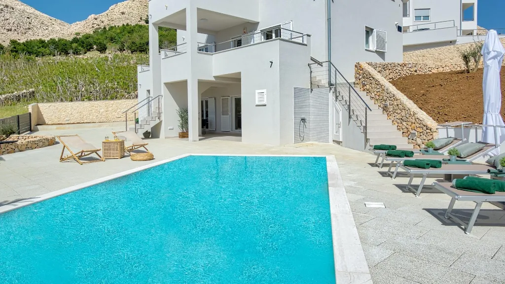 Spacious Pool Villa Retreat in Novalja
