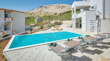Spacious Pool Villa Retreat in Novalja
