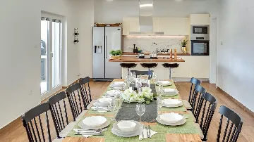 Spacious Pool Villa Retreat in Novalja