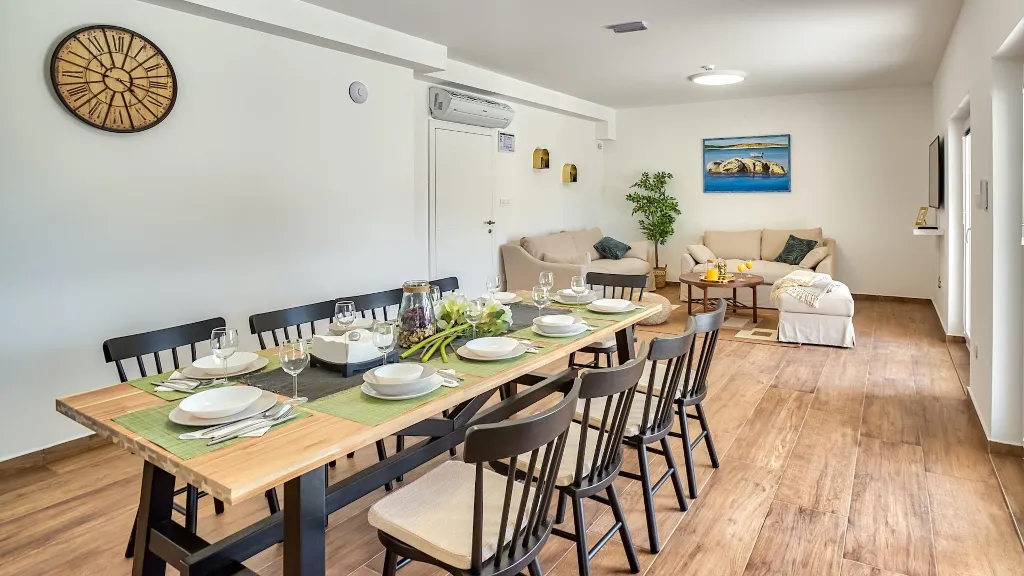 Spacious Pool Villa Retreat in Novalja