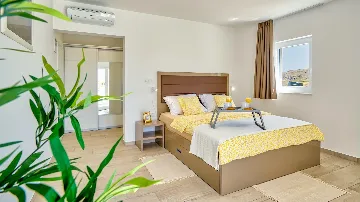 Spacious Pool Villa Retreat in Novalja