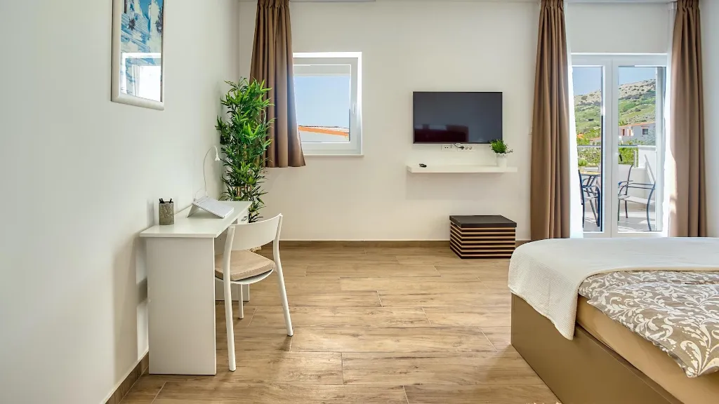 Spacious Pool Villa Retreat in Novalja