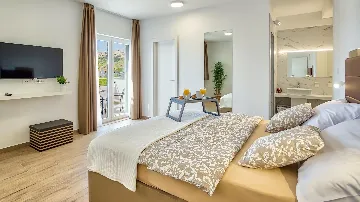 Spacious Pool Villa Retreat in Novalja