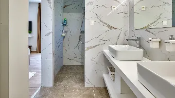 Spacious Pool Villa Retreat in Novalja