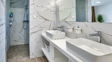 Spacious Pool Villa Retreat in Novalja