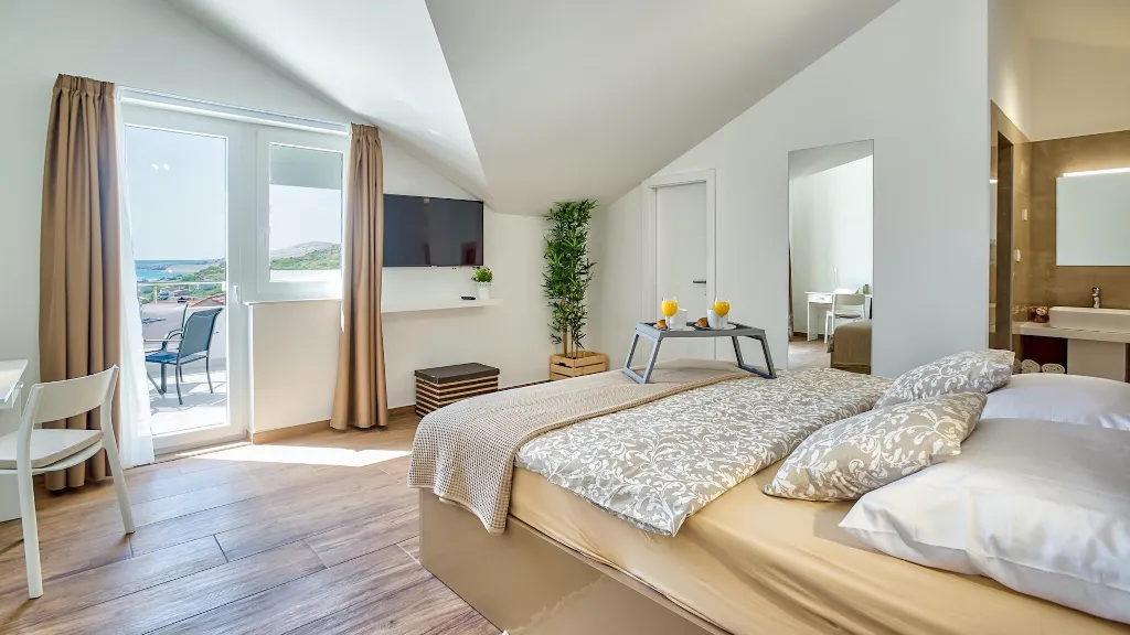 Spacious Pool Villa Retreat in Novalja