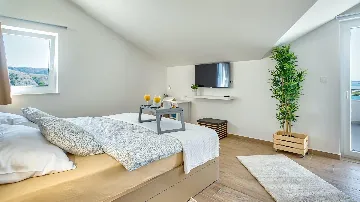 Spacious Pool Villa Retreat in Novalja