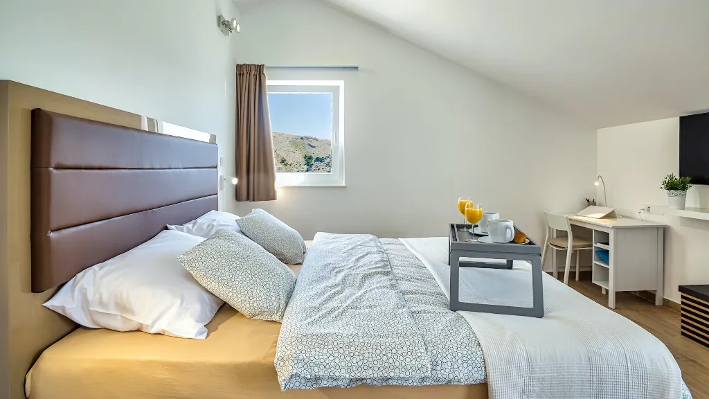 Spacious Pool Villa Retreat in Novalja