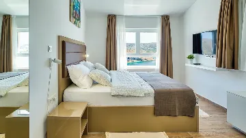 Contemporary Villa with Pool in Novalja